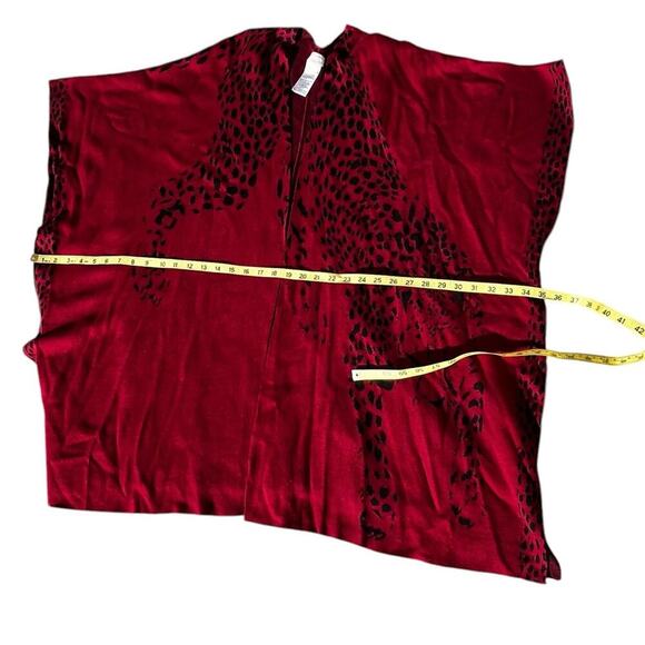 Chicos S/M leopard print Ruana wrap.  Red - Picture 8 of 12